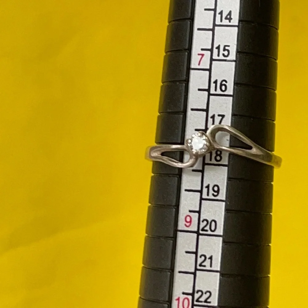Antique sterling silver ring with genuine crystal